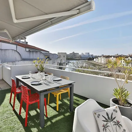 Avec Terrasse Ensoleillee Sur Le Port Olona Les Sables-dʼOlonne