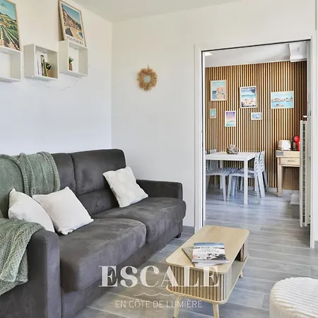Avec Terrasse Ensoleillee Sur Le Port Olona Les Sables-dʼOlonne