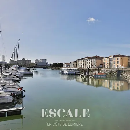 Avec Terrasse Ensoleillee Sur Le Port Olona Les Sables-dʼOlonne
